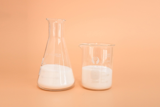 Milky White E471 Food Emulsifier Unsaturation Distilled Monoglycerides GMS