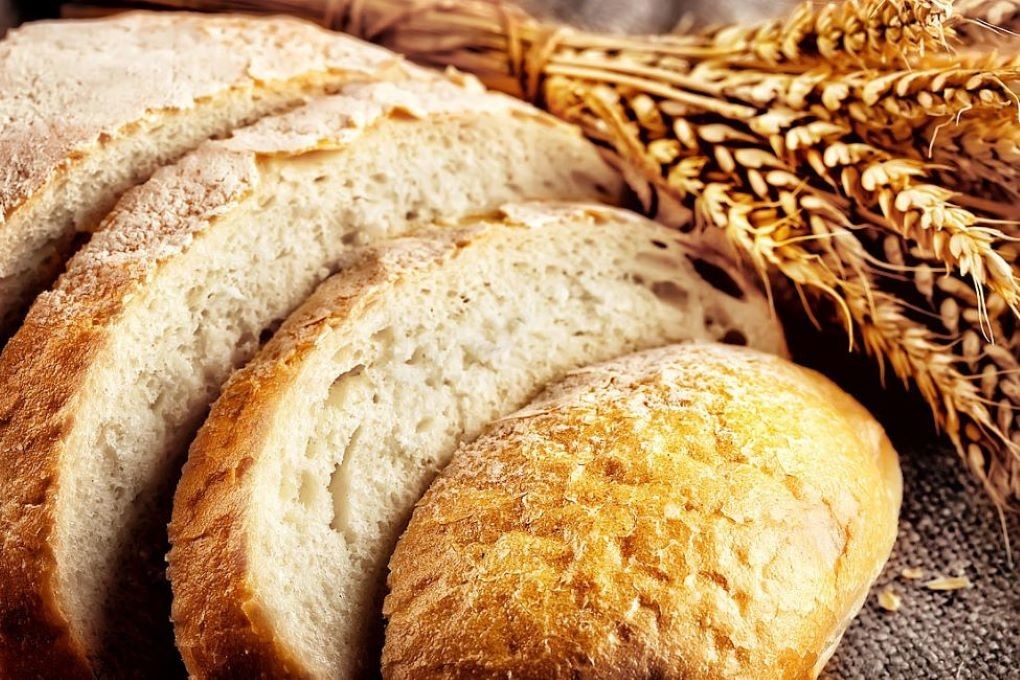 67784-82-1 Bread Emulsifiers Polyglycerol Esters Of Fatty Acids PGE E475 Yellowish Powder
